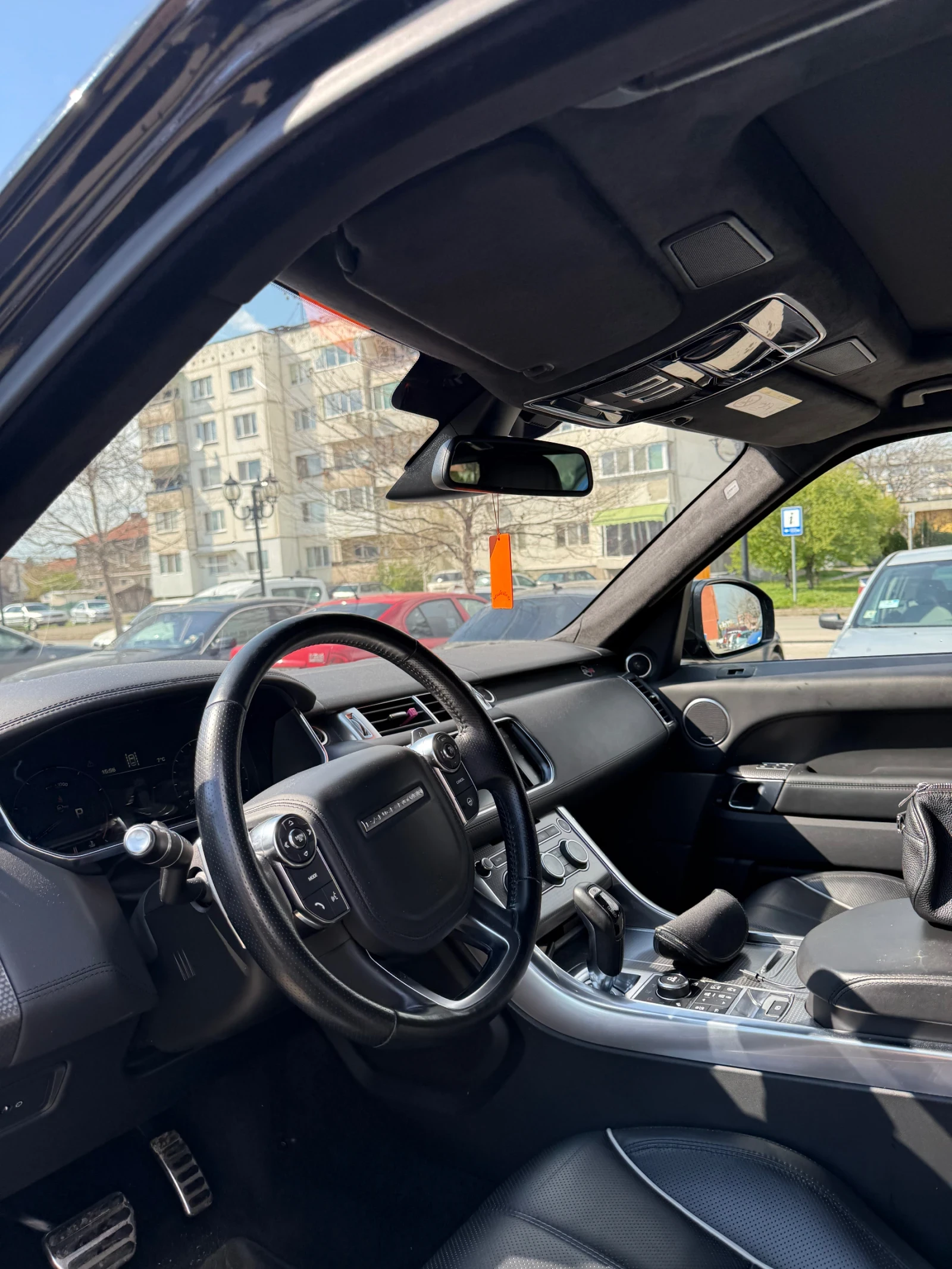 Land Rover Range Rover Sport SVR - изображение 9