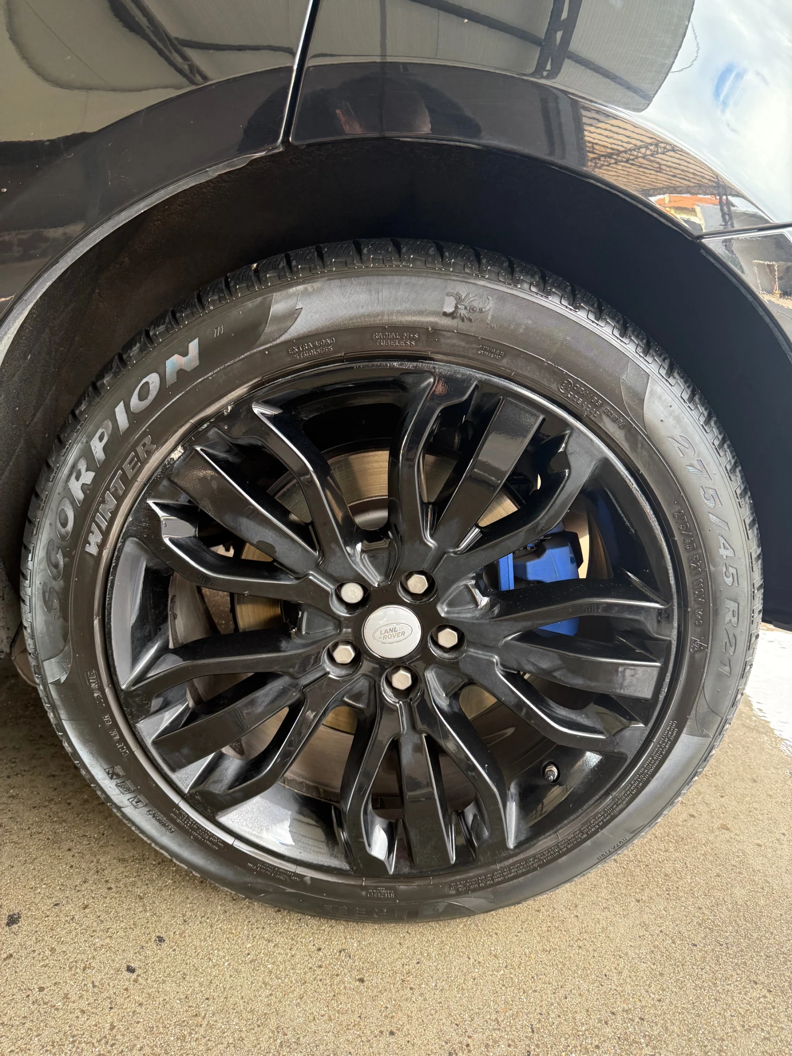 Land Rover Range Rover Sport SVR - изображение 7
