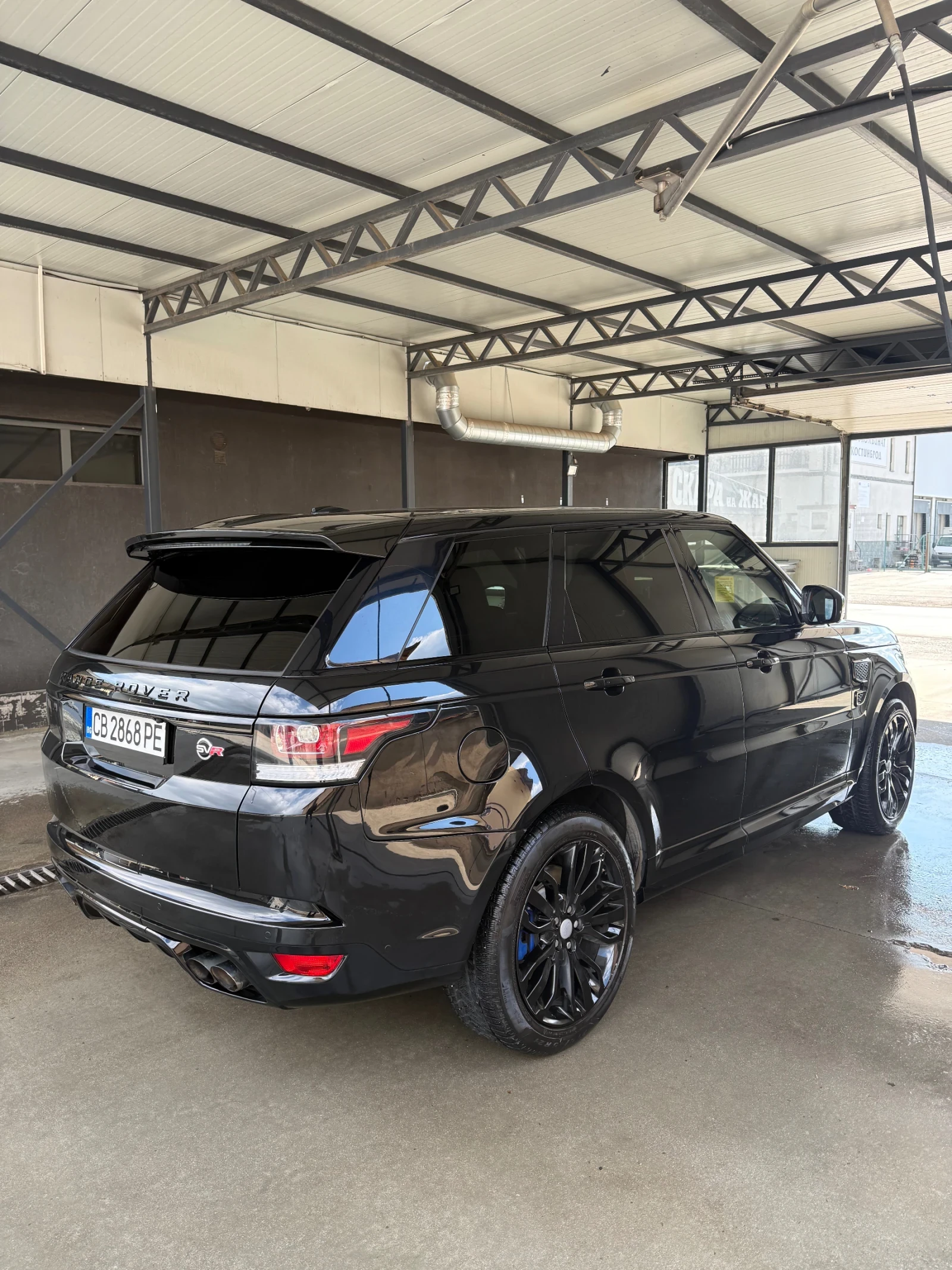 Land Rover Range Rover Sport SVR - изображение 5