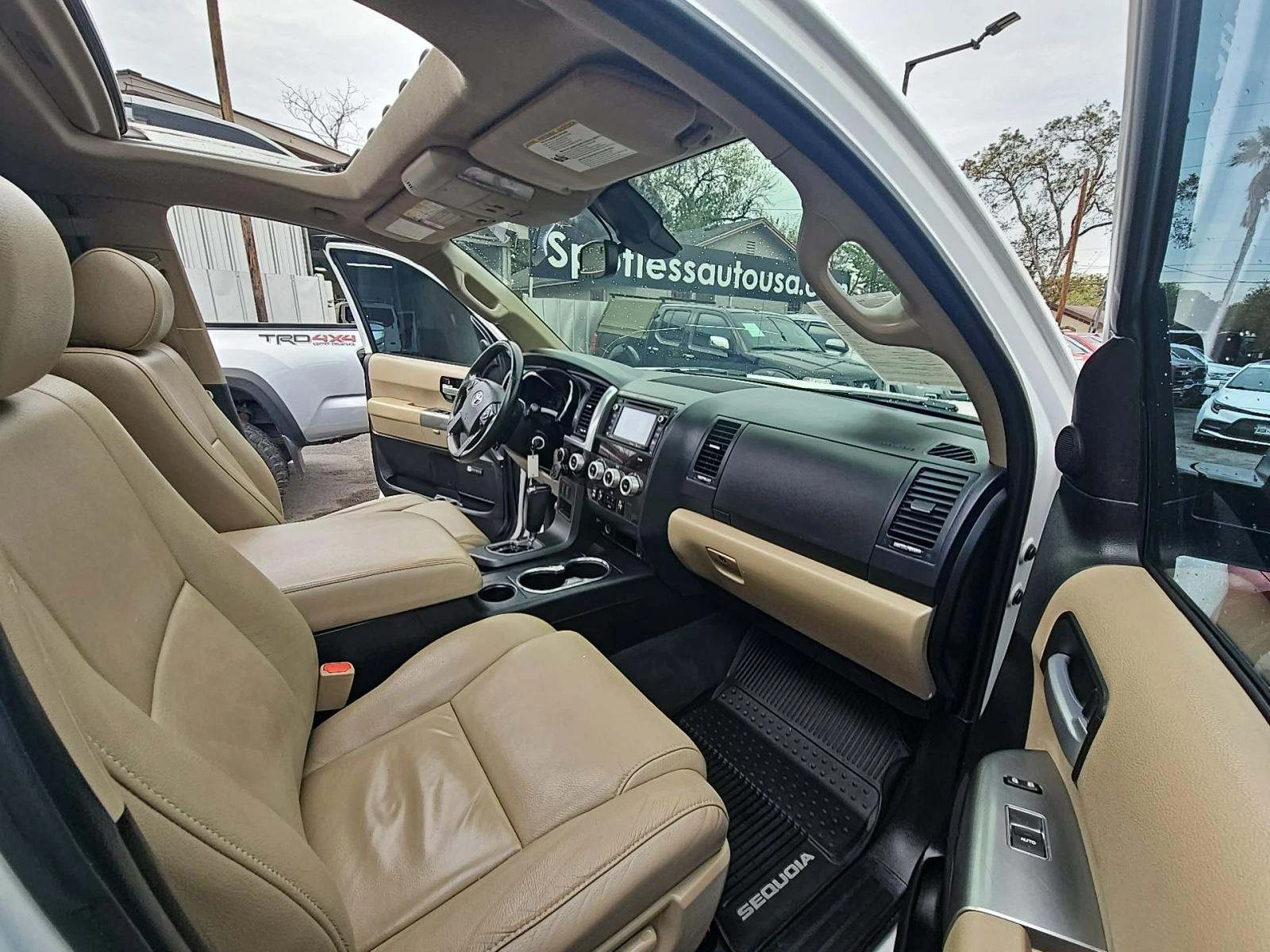 Toyota Sequoia LIMITED 5.7L ���������/������� | Mobile.bg � ����������� 11