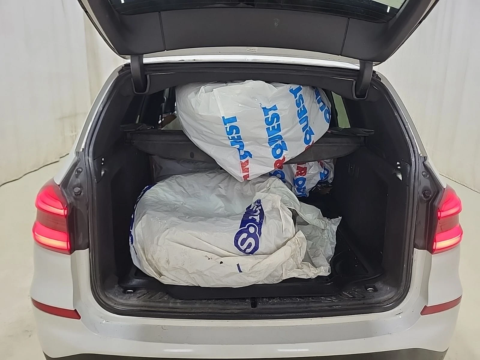 BMW X3 Xdrive* Digital* HUD* CarPlay* Ambient* Keyless* П, снимка 17 - Автомобили и джипове - 53709692