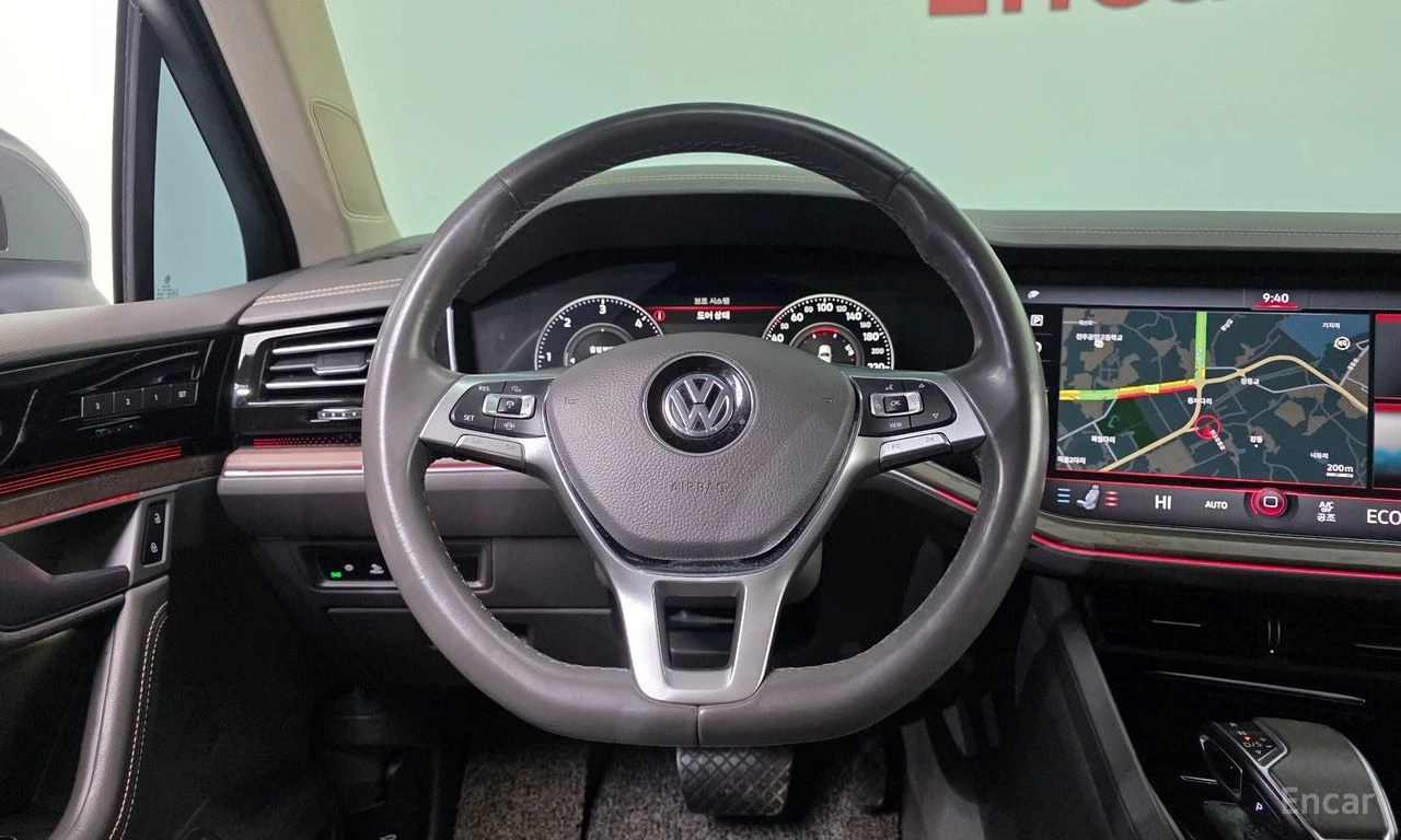 VW Touareg * 3.0TDI* PRESTIGE* ПОДГРЕВ* ОБДУХВАНЕ* ПАНОРАМА* , снимка 13 - Автомобили и джипове - 54497456