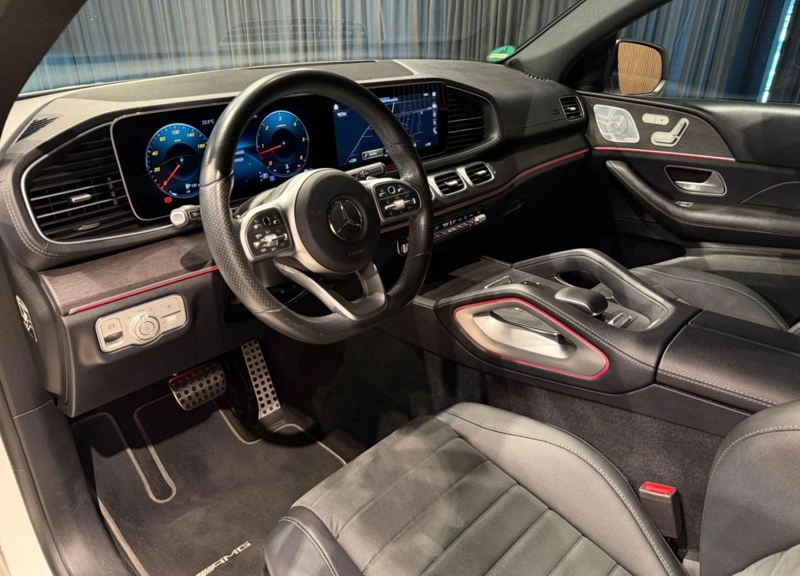 Mercedes-Benz GLE 400 d 4Matic AMG-Line, снимка 13 - Автомобили и джипове - 54749224