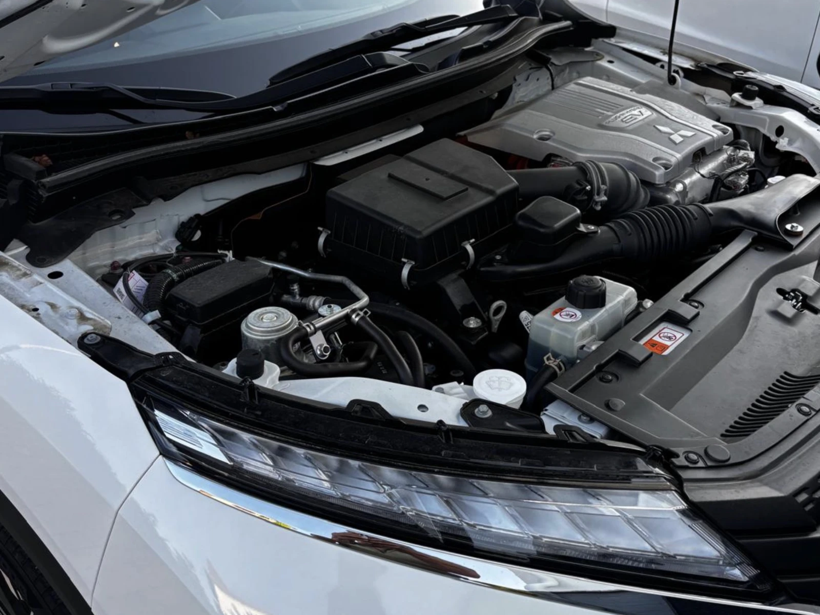 Mitsubishi Eclipse Cross, снимка 10 - Автомобили и джипове - 55194958
