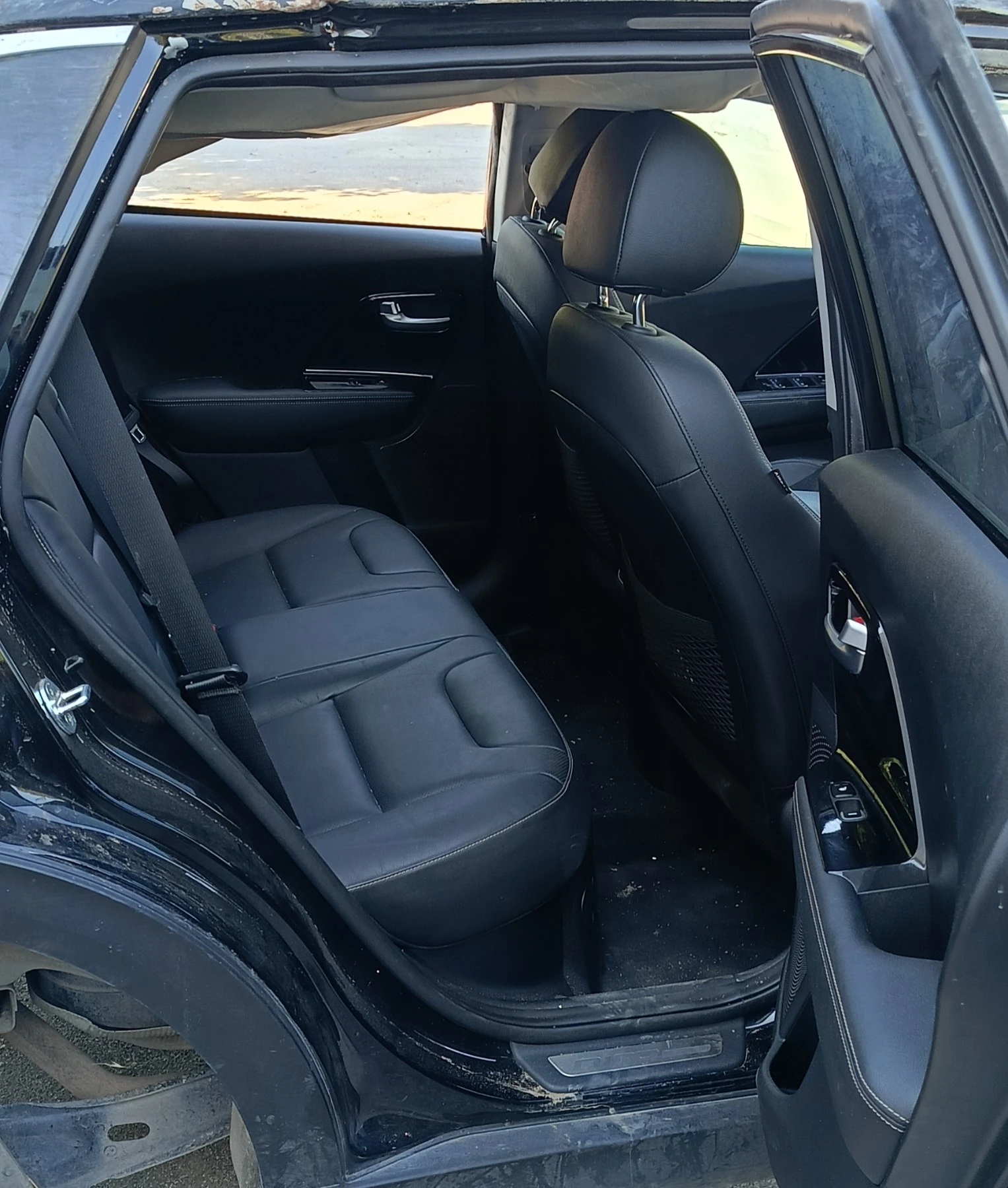 Kia Niro, снимка 10 - Автомобили и джипове - 55613689
