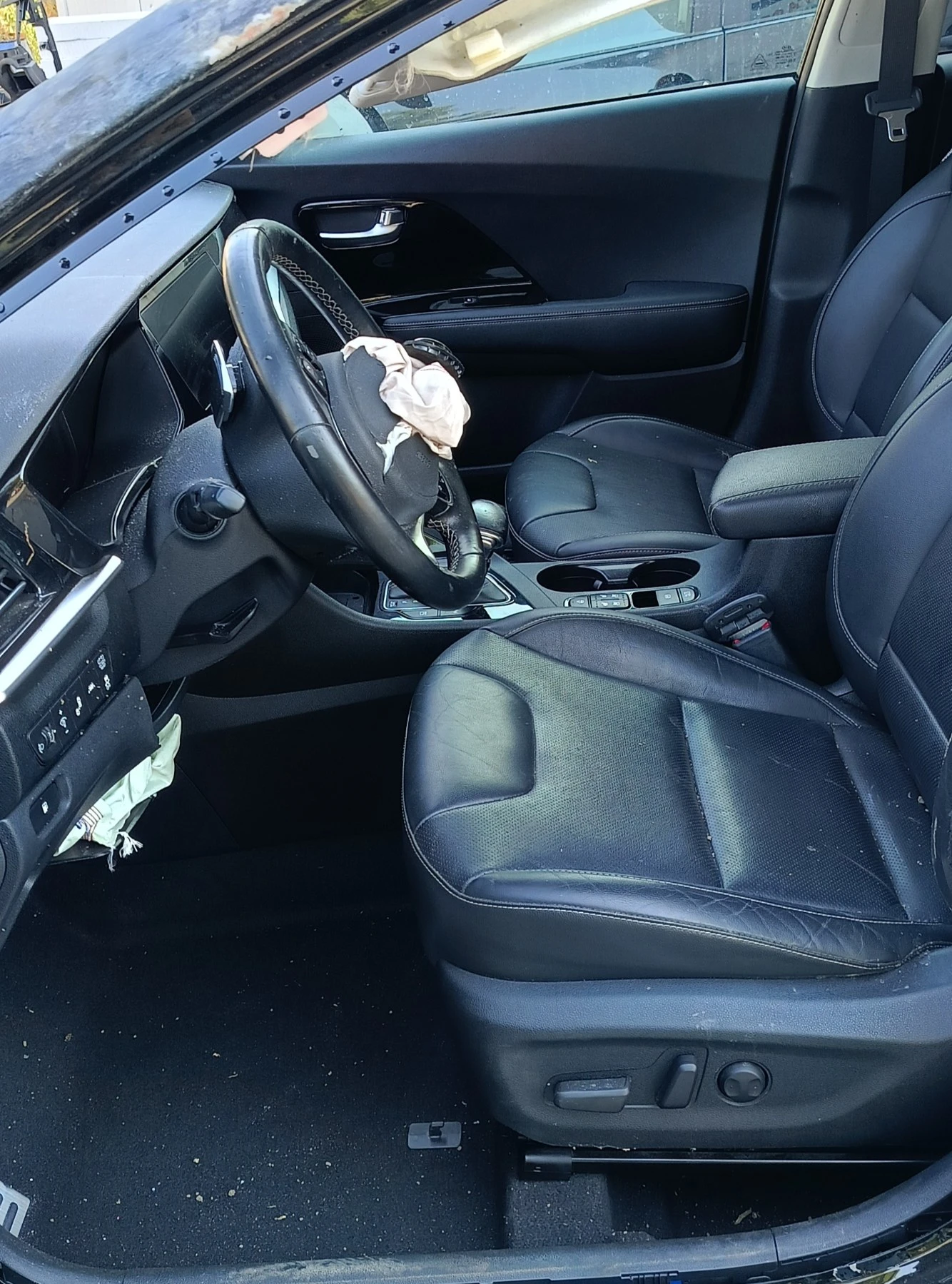Kia Niro, снимка 7 - Автомобили и джипове - 55613689