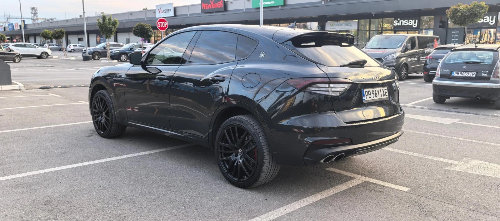 Maserati Levante 3.8 V8, снимка 3 - Автомобили и джипове - 55657893