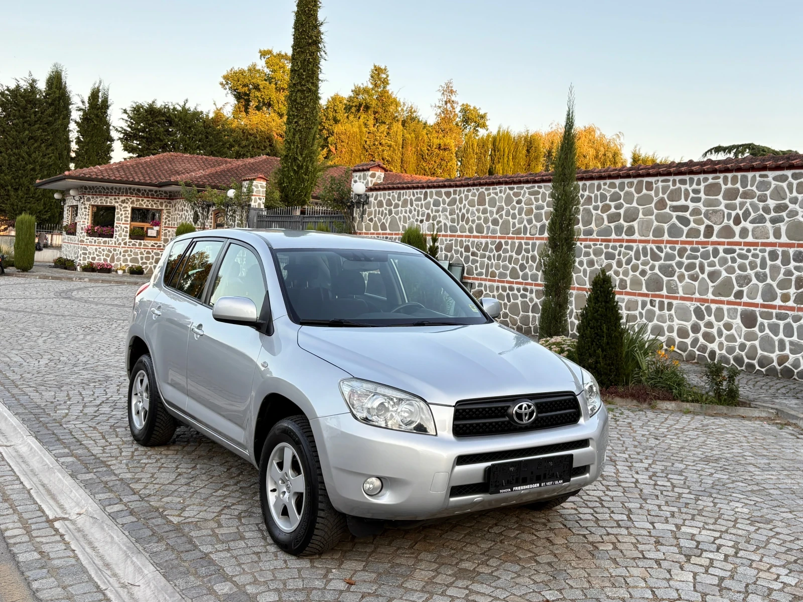 Toyota Rav4 2.0VVTI 4X4# АВТОМАТИК# 165 000км#, снимка 2 - Автомобили и джипове - 55667922