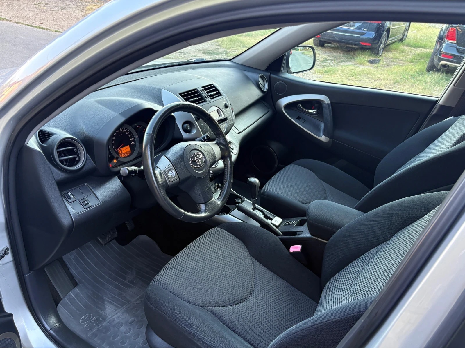 Toyota Rav4 2.0VVTI 4X4# АВТОМАТИК# 165 000км#, снимка 7 - Автомобили и джипове - 55667922