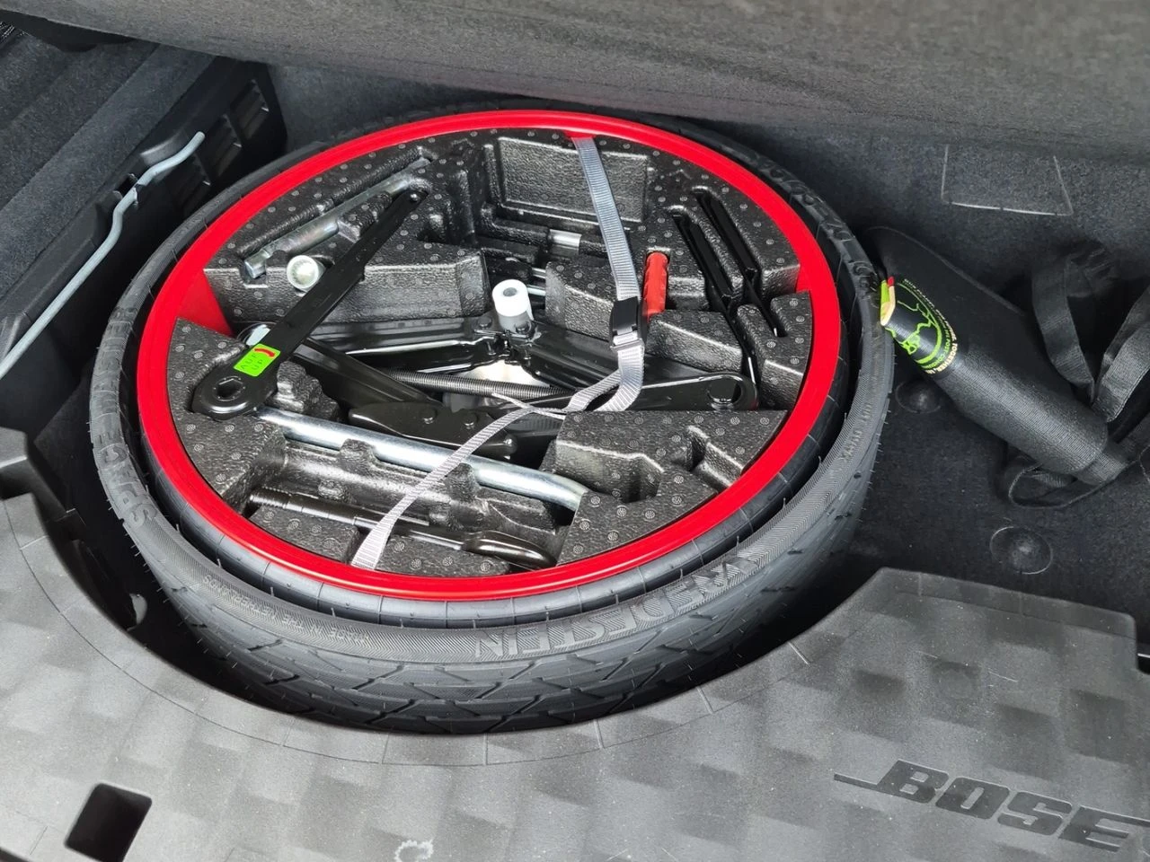 Porsche Cayenne GTS, снимка 15 - Автомобили и джипове - 55728699