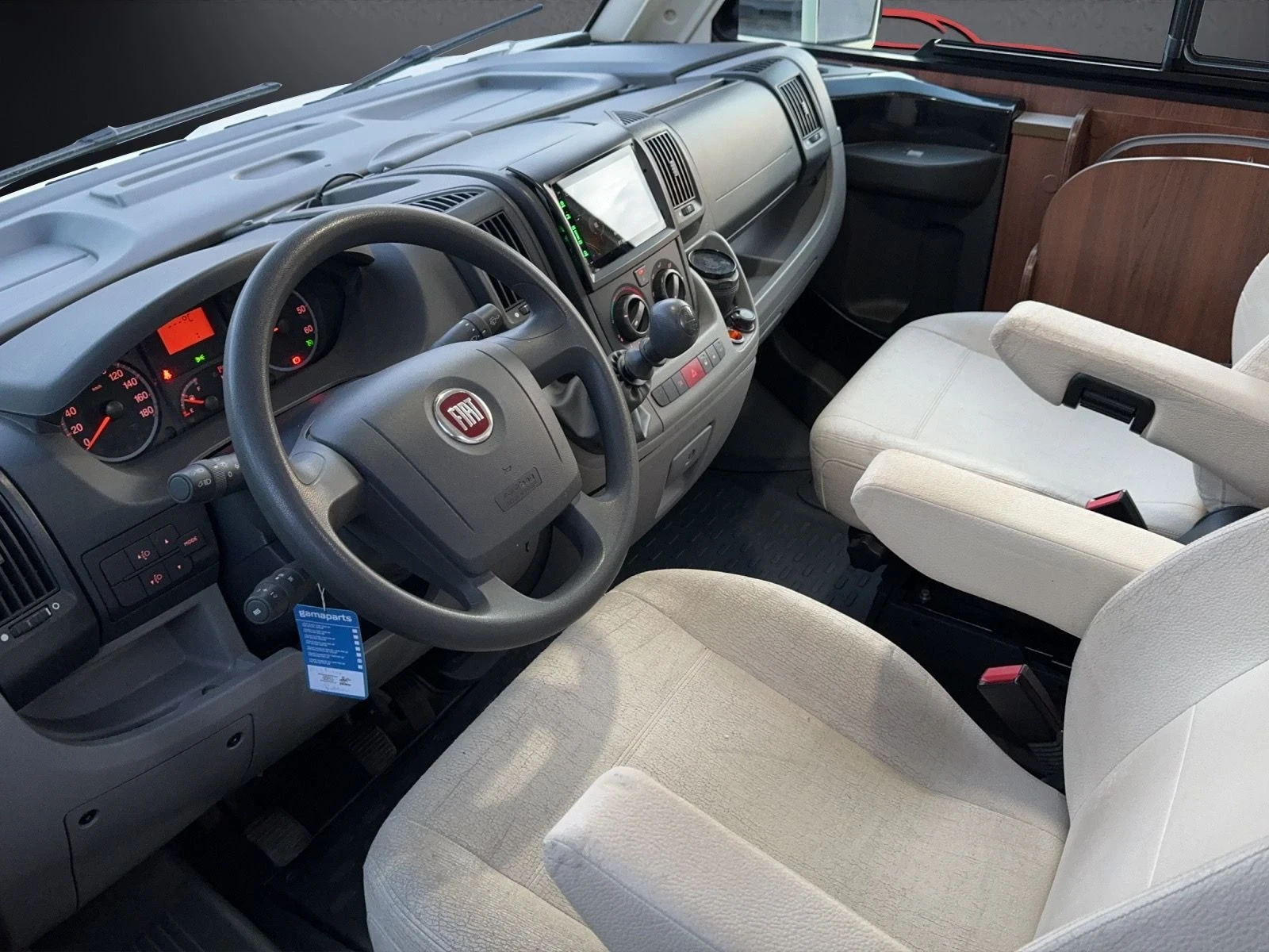 Кемпер Fiat Mc Louis, снимка 9 - Каравани и кемпери - 55904343