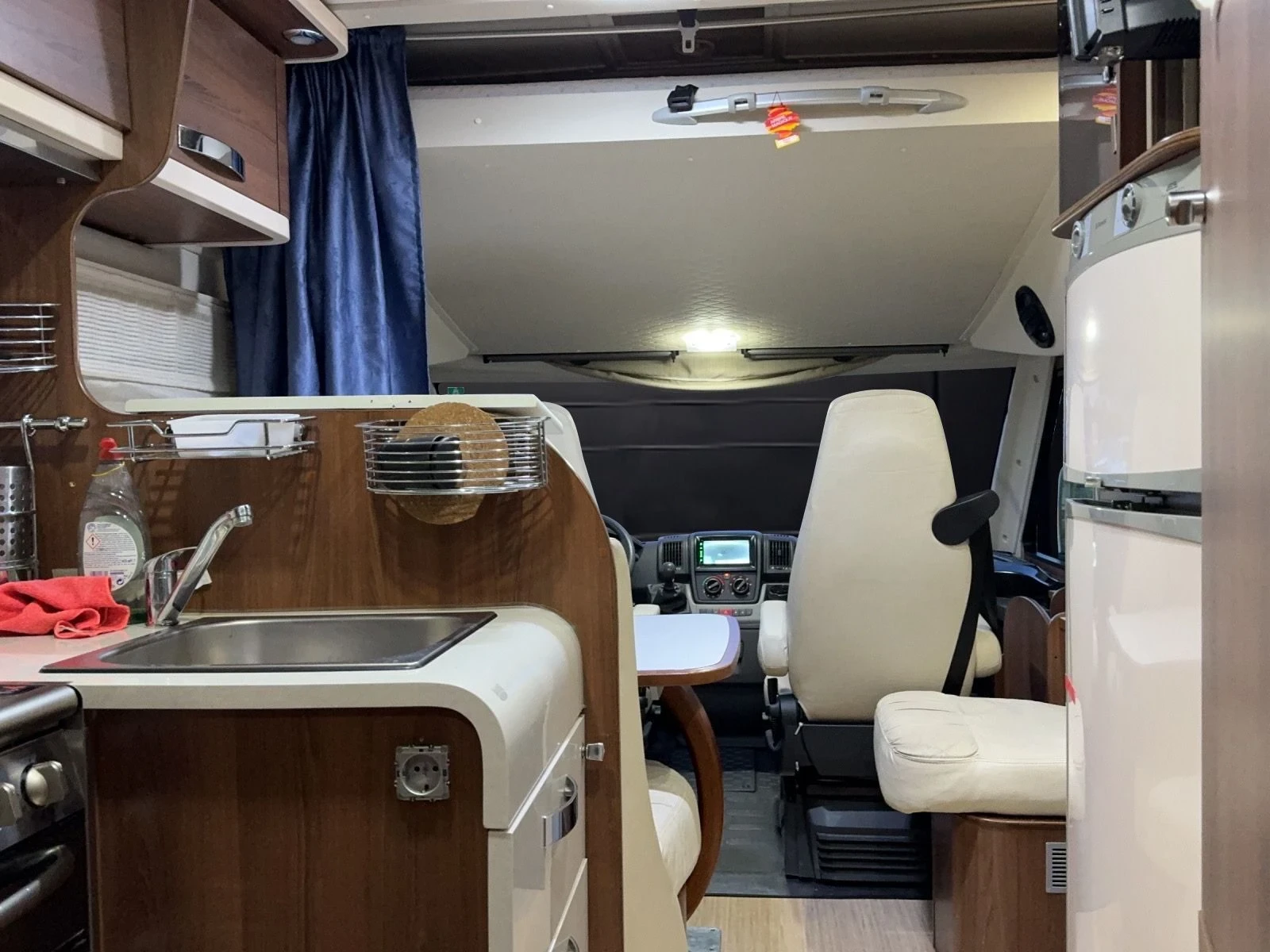 Кемпер Fiat Mc Louis, снимка 12 - Каравани и кемпери - 55904343