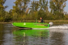 Лодка Vboats 42 Fish, снимка 1