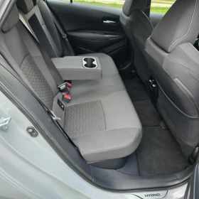 Toyota Corolla 1.8 hibrid, снимка 13