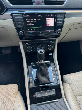 Skoda Superb 2.0 TSI Дистроник Carplay, снимка 9