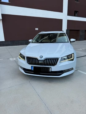 Skoda Superb 2.0 TSI Дистроник Carplay, снимка 2