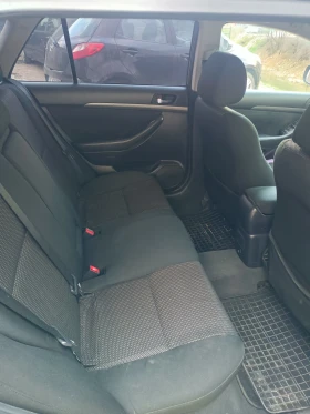 Toyota Avensis, снимка 8