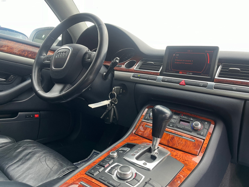 Audi A8 3.0 Quattro, снимка 9 - Автомобили и джипове - 46356308