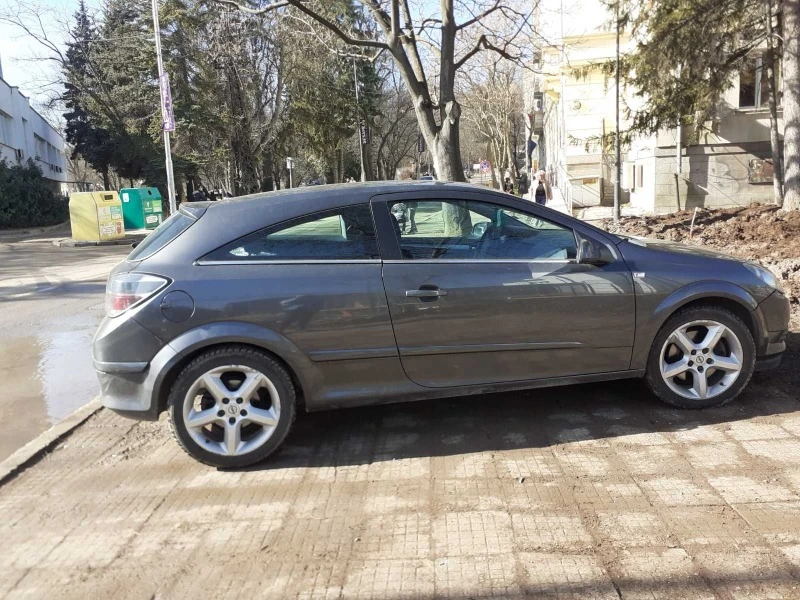 Opel Astra GTC, снимка 1 - Автомобили и джипове - 44342160