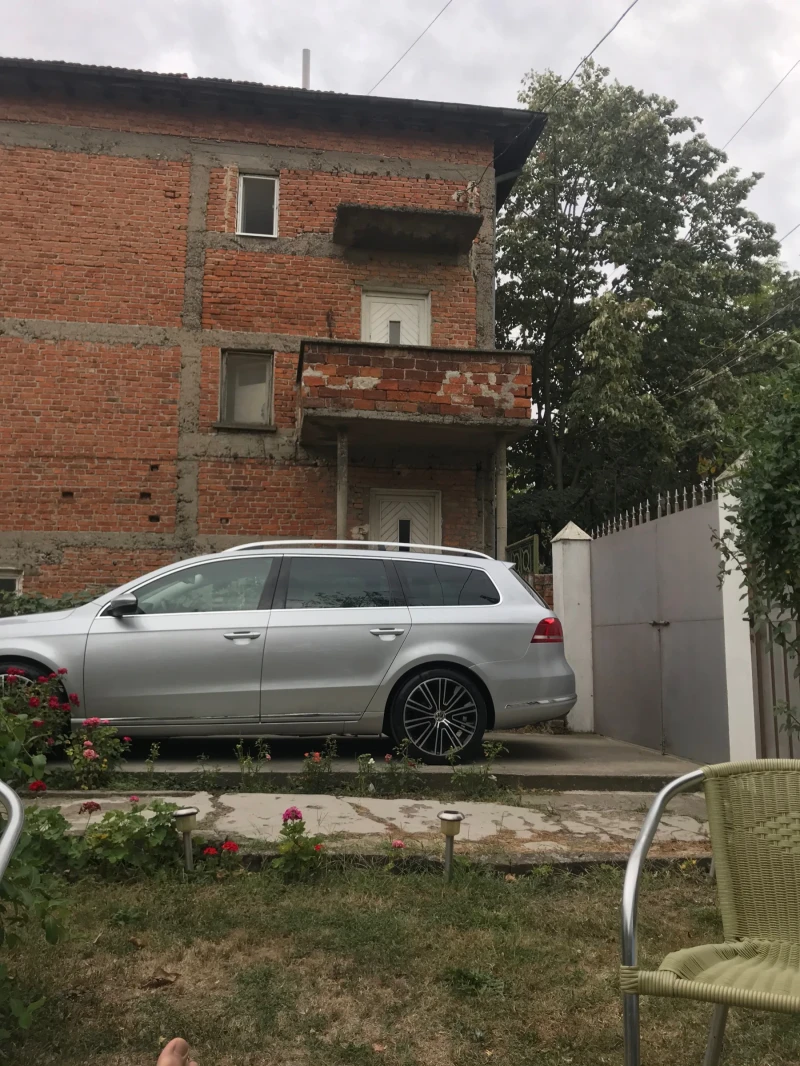 VW Passat, снимка 14 - Автомобили и джипове - 48699132