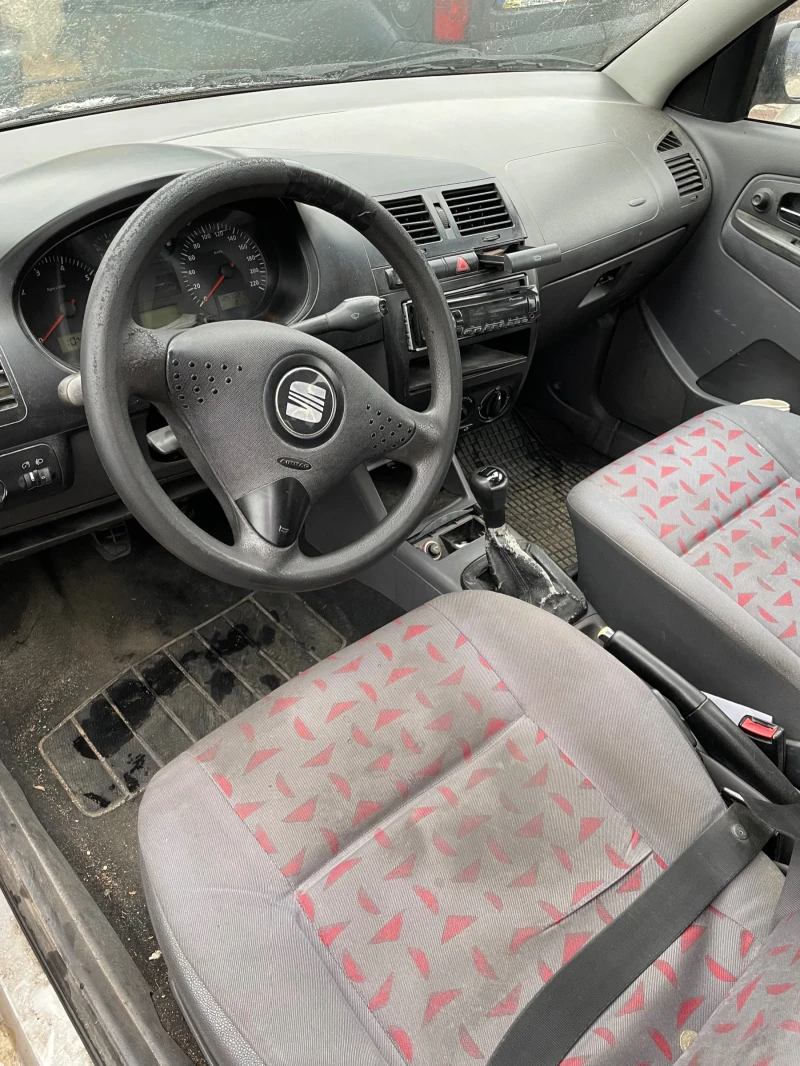 Seat Vario 1.4 с Газ, снимка 3 - Автомобили и джипове - 48281038