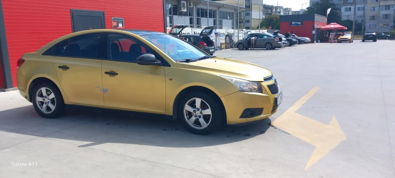 Chevrolet Cruze 1.6i Газ , снимка 4 - Автомобили и джипове - 52283550