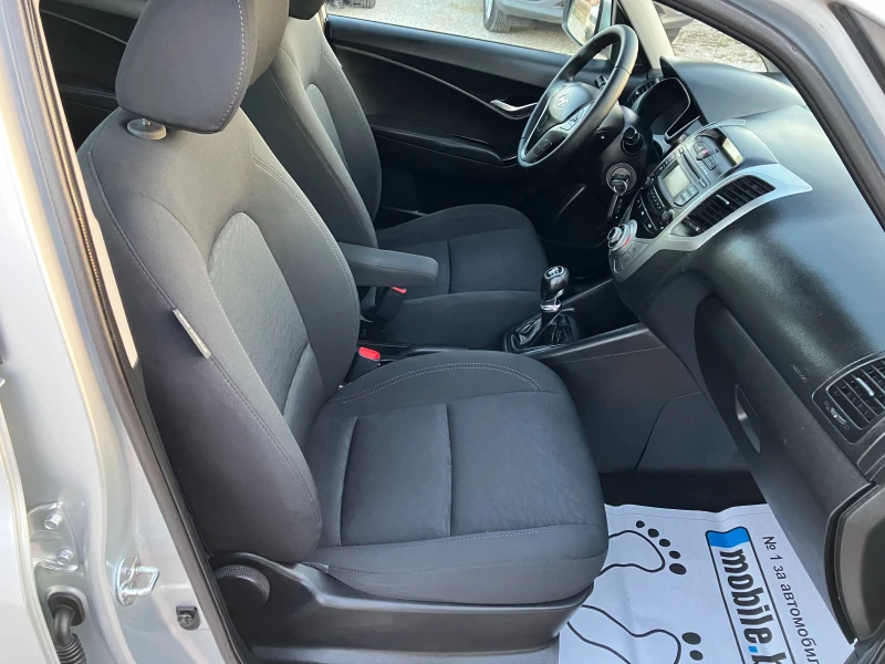 Hyundai Ix20 1.4 CRDI, снимка 14 - Автомобили и джипове - 51670883