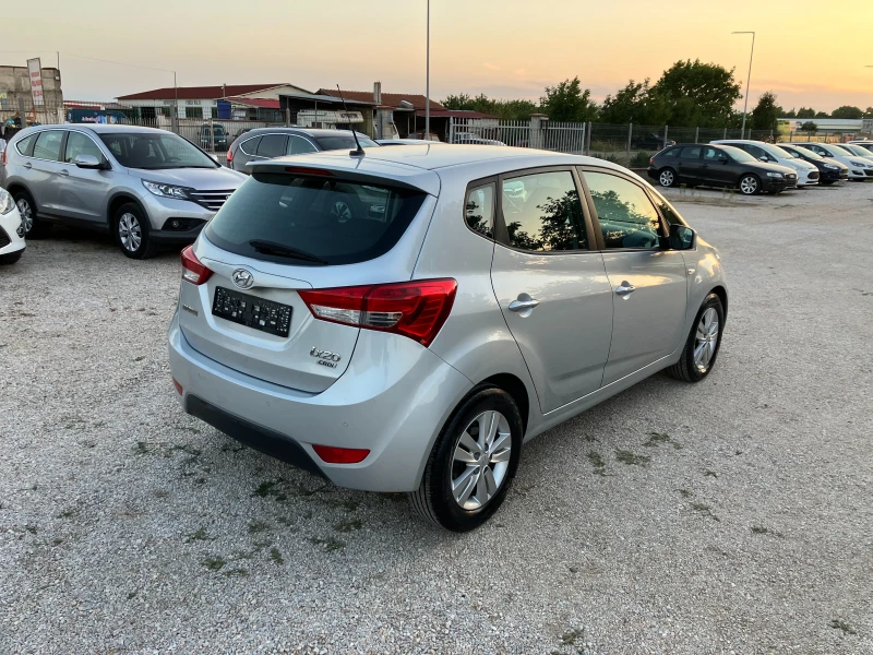 Hyundai Ix20 1.4 CRDI, снимка 8 - Автомобили и джипове - 51670883