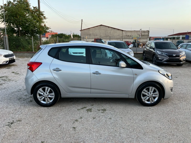 Hyundai Ix20 1.4 CRDI, снимка 10 - Автомобили и джипове - 51670883
