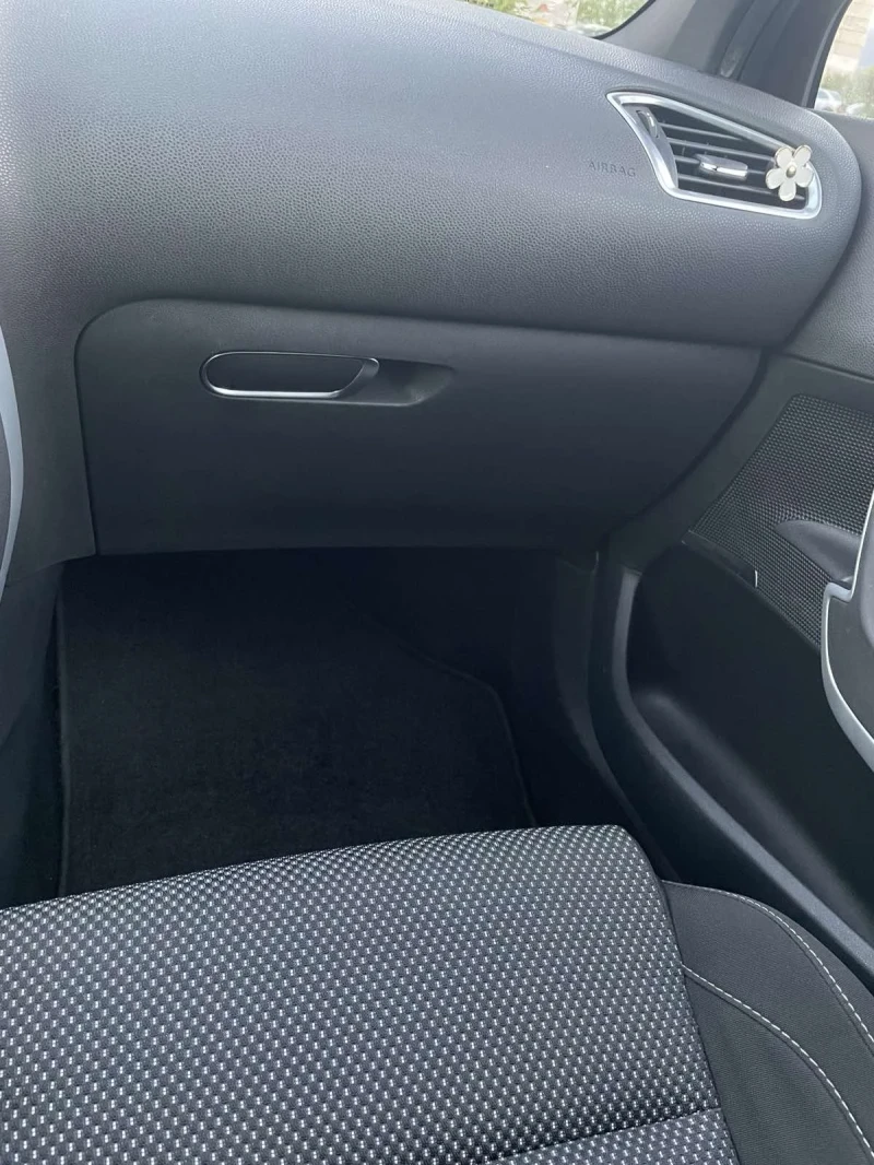 Citroen DS4, снимка 12 - Автомобили и джипове - 52961279