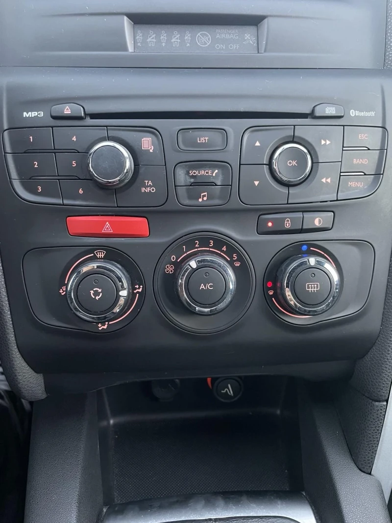 Citroen DS4, снимка 11 - Автомобили и джипове - 52961279