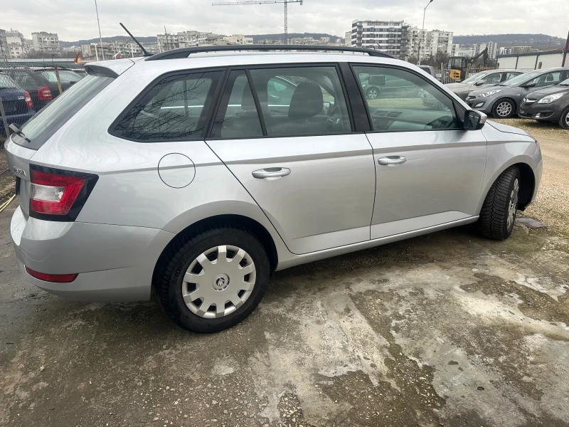 Skoda Fabia 1.2 Бензин, снимка 6 - Автомобили и джипове - 53235794