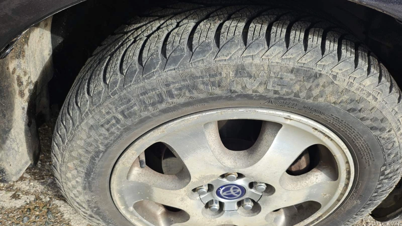 Toyota Avensis verso, снимка 4 - Автомобили и джипове - 53401601