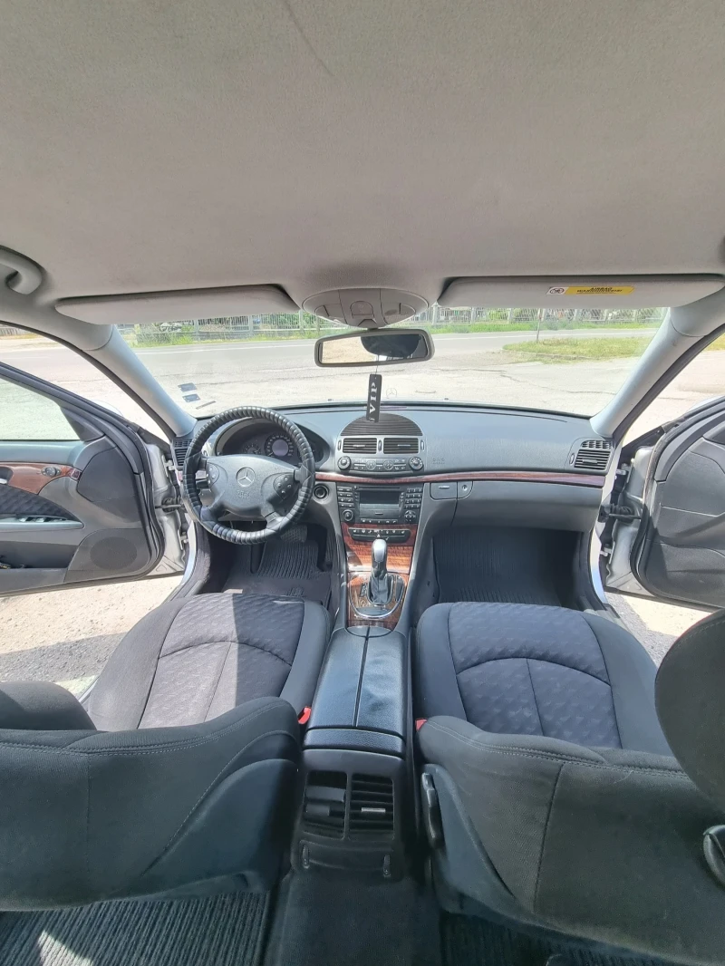 Mercedes-Benz E 270, снимка 8 - Автомобили и джипове - 53472017