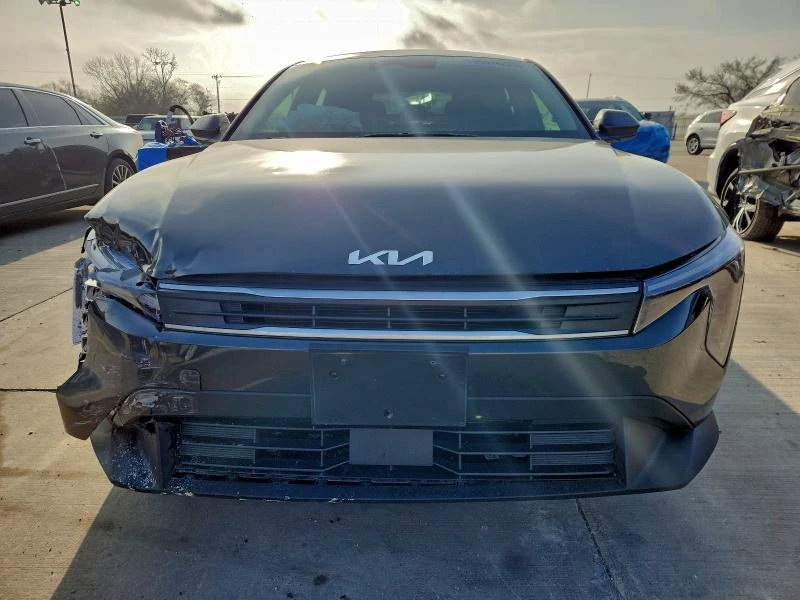 Kia K4 2.0L 4 Front-wheel Drive, снимка 6 - Автомобили и джипове - 53865801