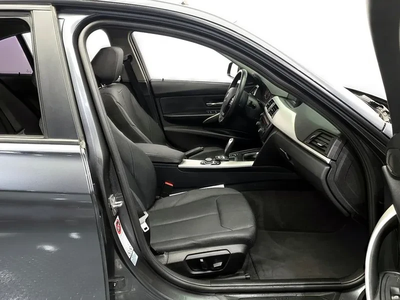 BMW 320 d, снимка 10 - Автомобили и джипове - 54201731