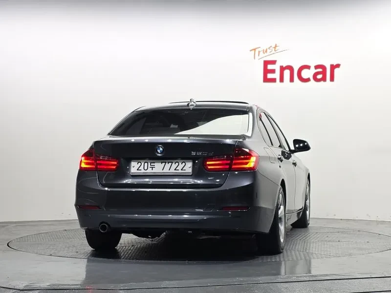 BMW 320 d, снимка 4 - Автомобили и джипове - 54201731