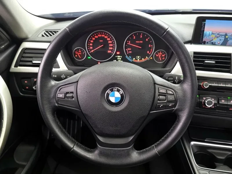 BMW 320 d, снимка 13 - Автомобили и джипове - 54201731