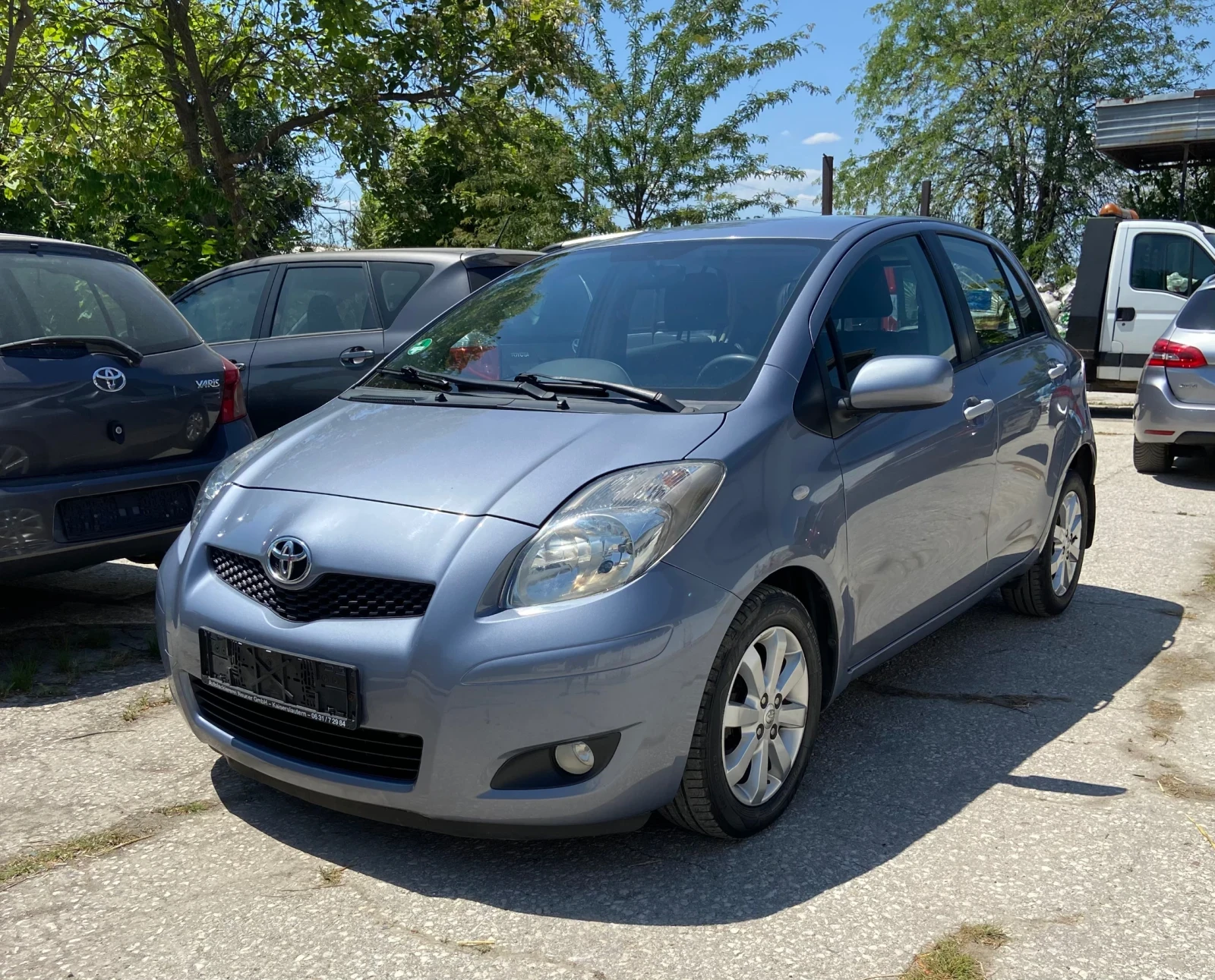 Toyota Yaris Facelift 6 speed, снимка 1