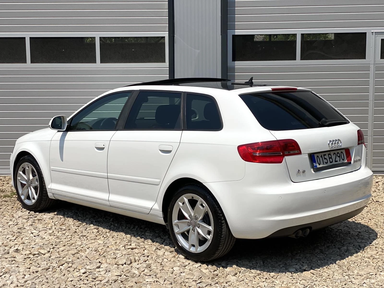 Audi A3 2.0TDI 170 АВТОМАТ КОЖА НАВИГАЦИЯ ПАНОРАМА ПОДГРЕВ - изображение 6