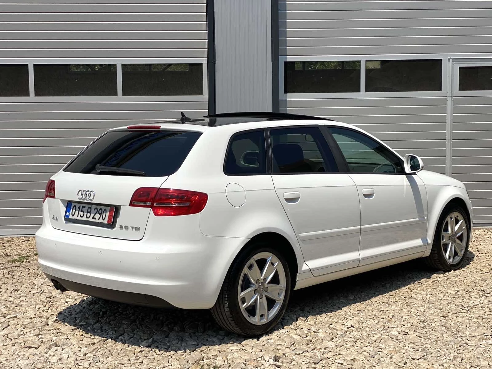 Audi A3 2.0TDI 170 АВТОМАТ КОЖА НАВИГАЦИЯ ПАНОРАМА ПОДГРЕВ - изображение 4