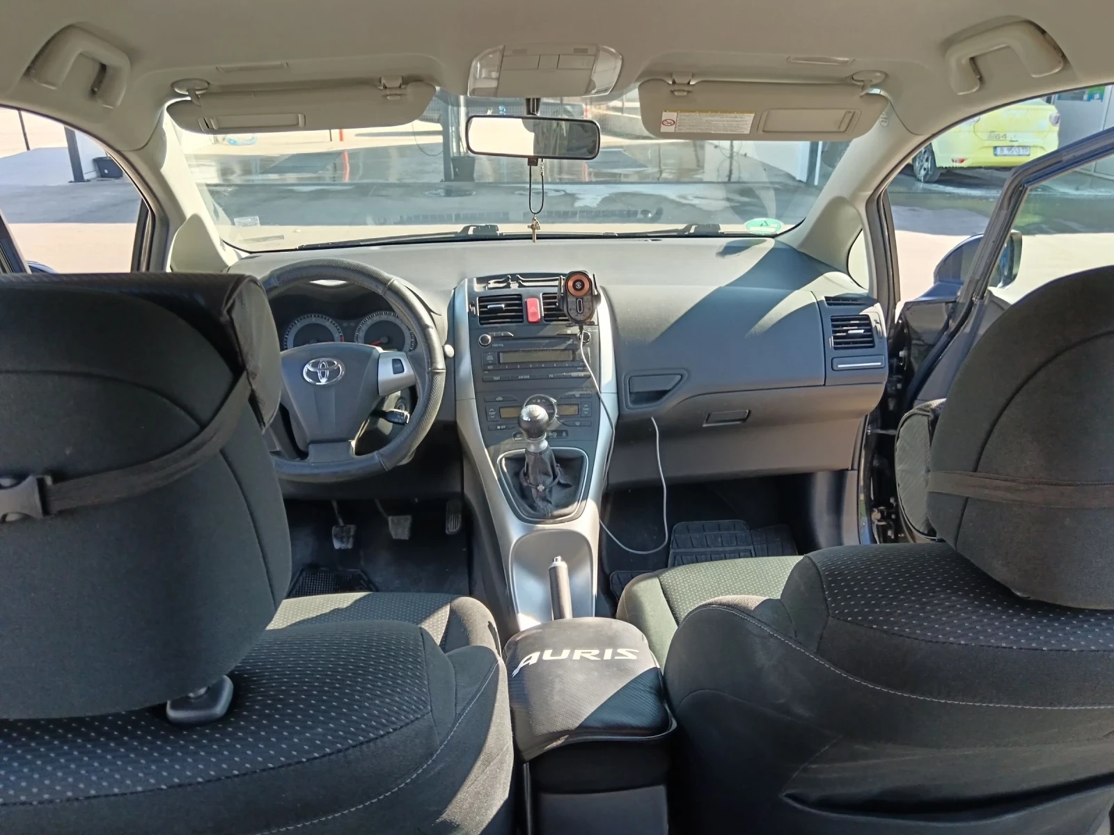 Toyota Auris  - изображение 7