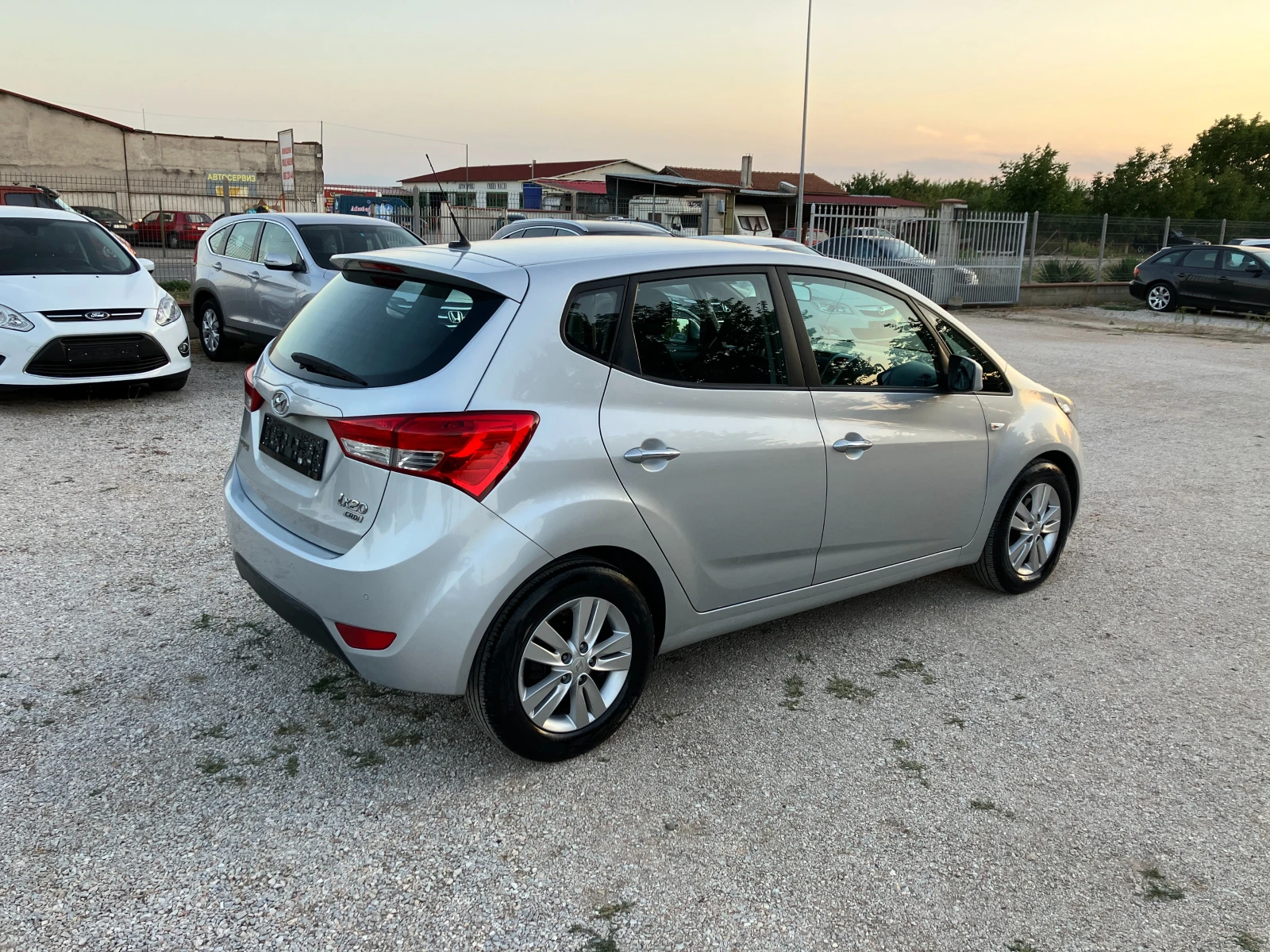 Hyundai Ix20 1.4 CRDI - изображение 9