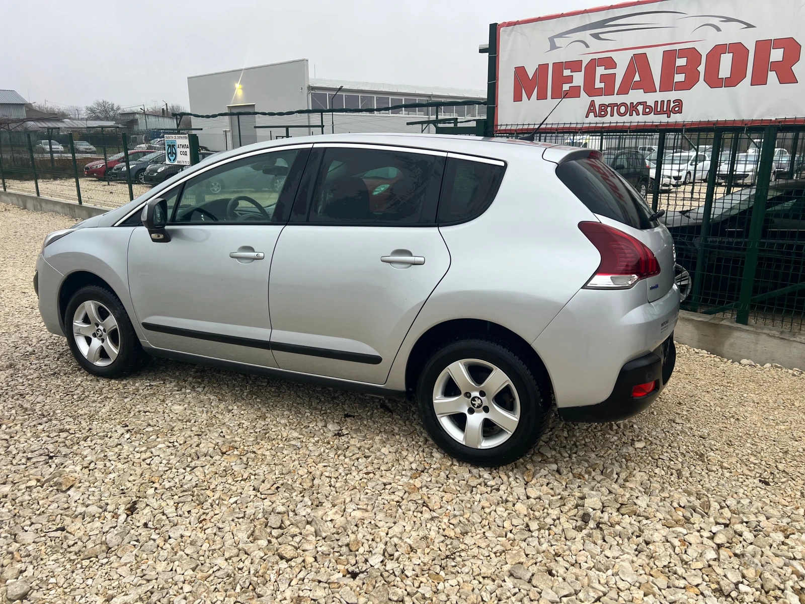 Peugeot 3008 1.6HDi/120p.s-Facelift/EURO 5-AVTOMATIK/NAVI!!! - изображение 4