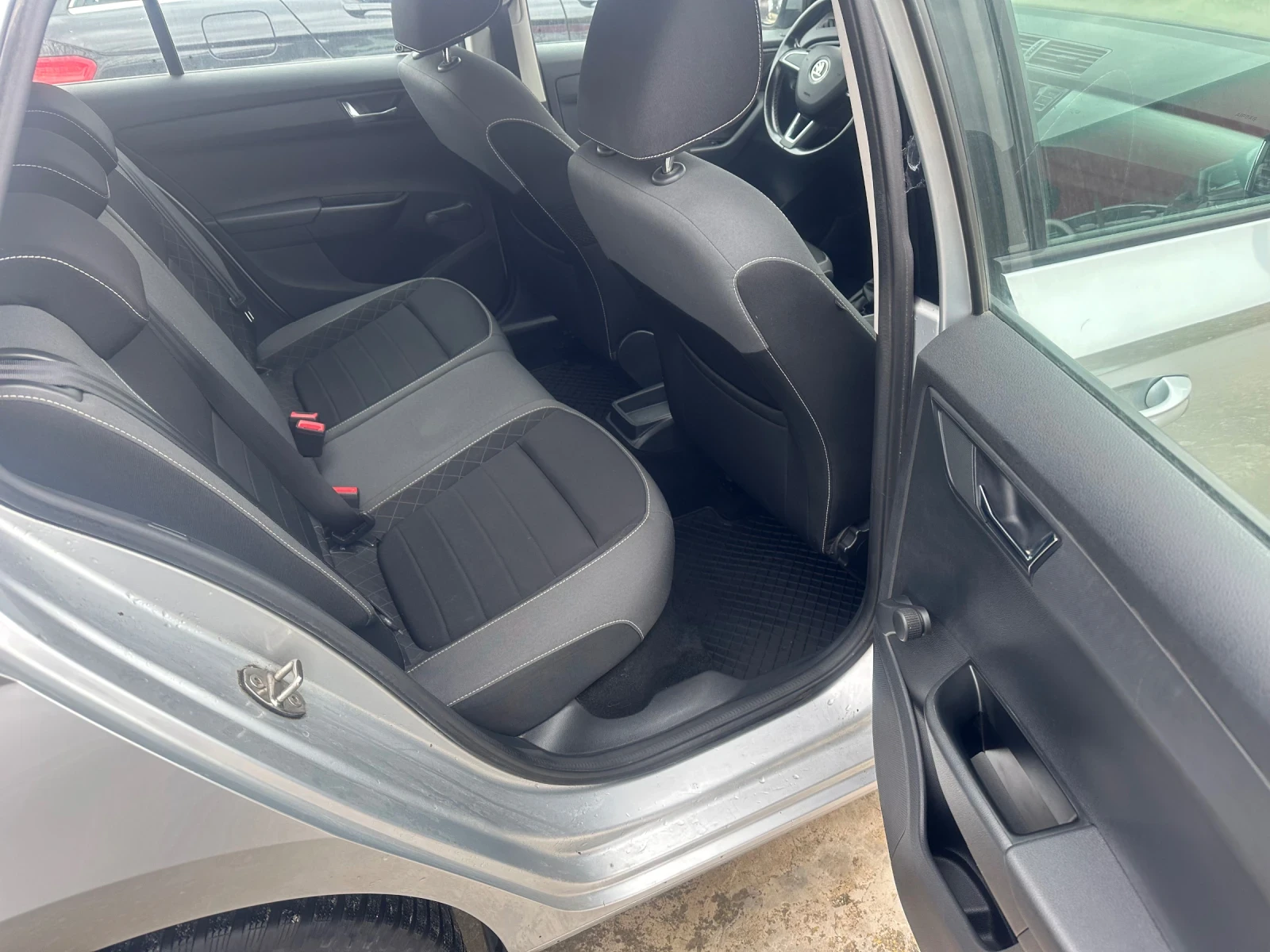 Skoda Fabia 1.2 ������ | Mobile.bg � ����������� 14