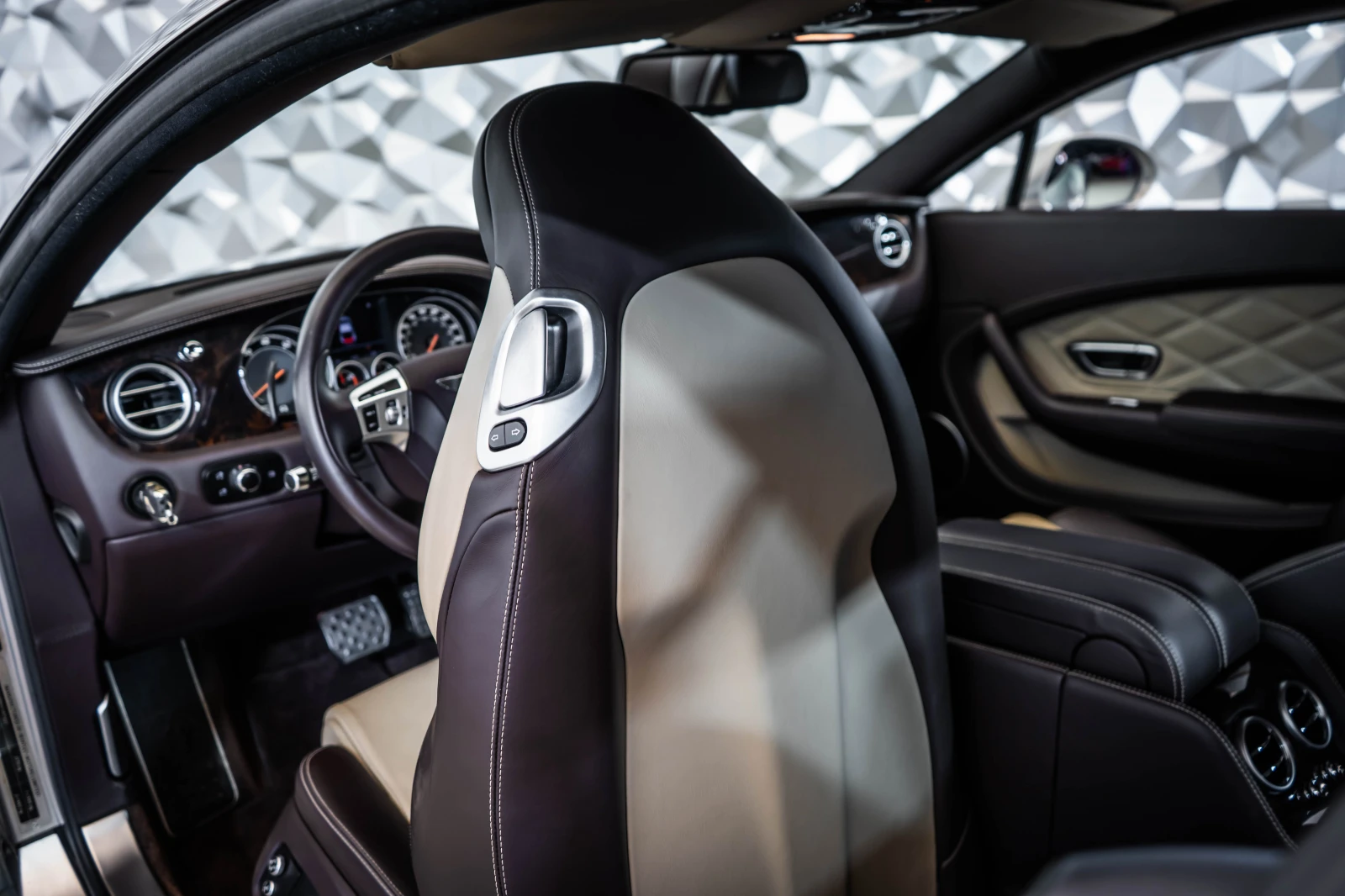 Bentley Continental gt W12 Speed Keyless* Soft-Close* Massage*  | Mobile.bg � ����������� 16