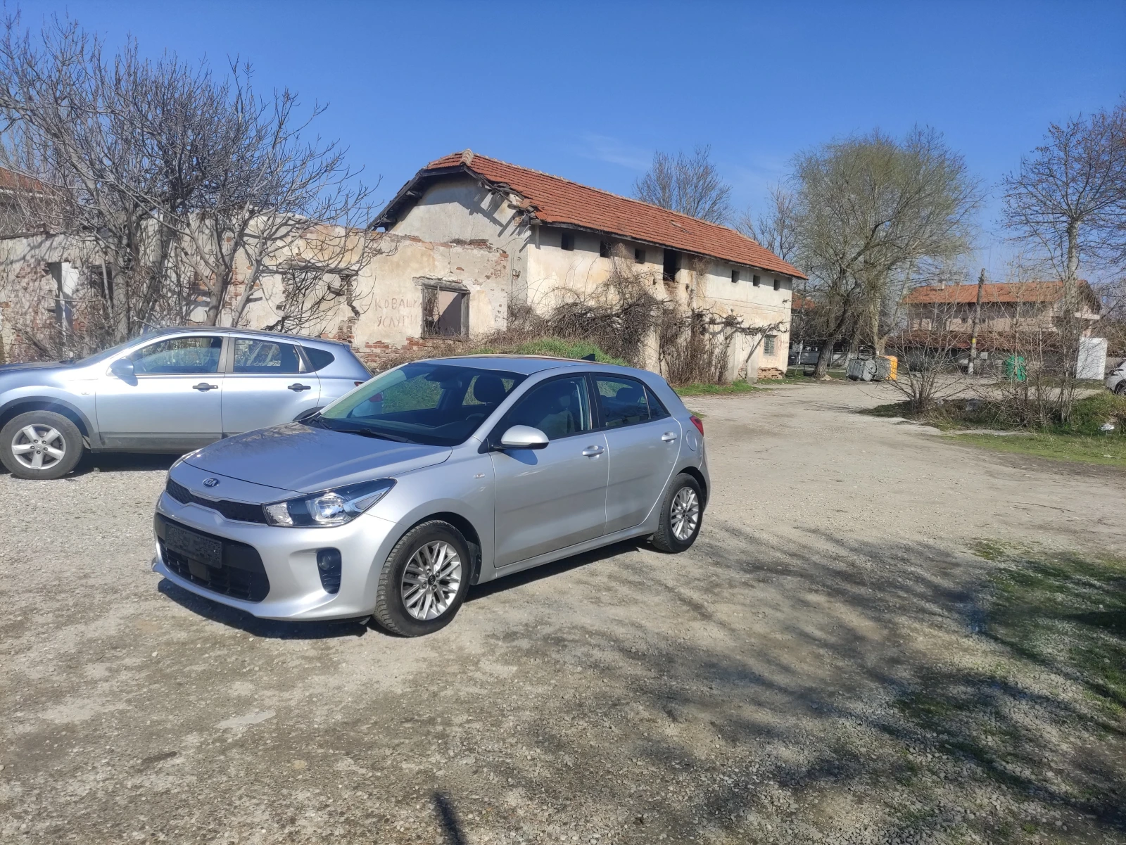Kia Rio 1.3като нов 131000км фул екстри, снимка 4 - Автомобили и джипове - 53821432