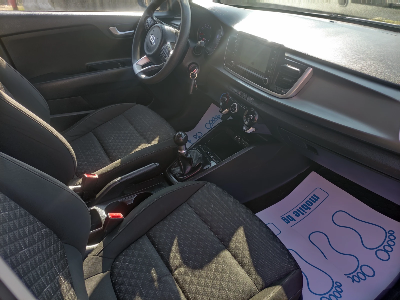 Kia Rio 1.3като нов 131000км фул екстри, снимка 8 - Автомобили и джипове - 53821432