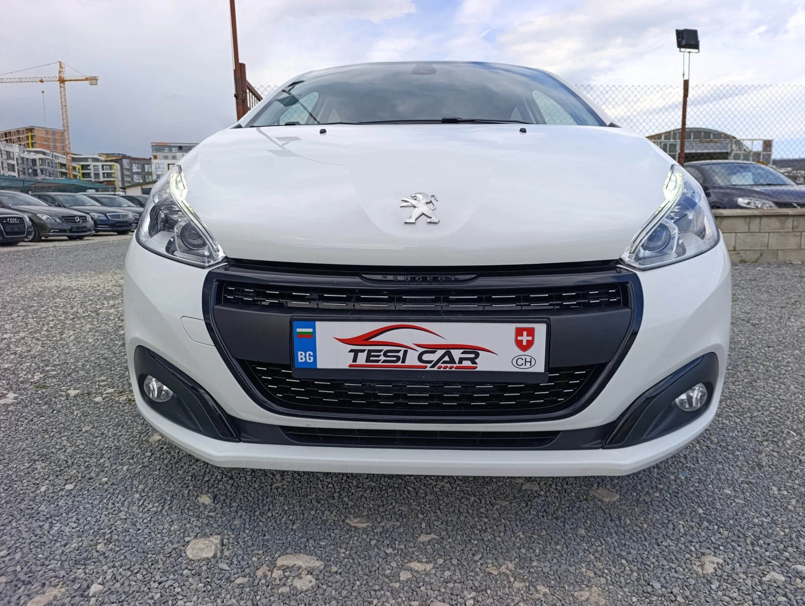 Peugeot 208 1.2 83�.�.(61 kW) | Mobile.bg � ����������� 5