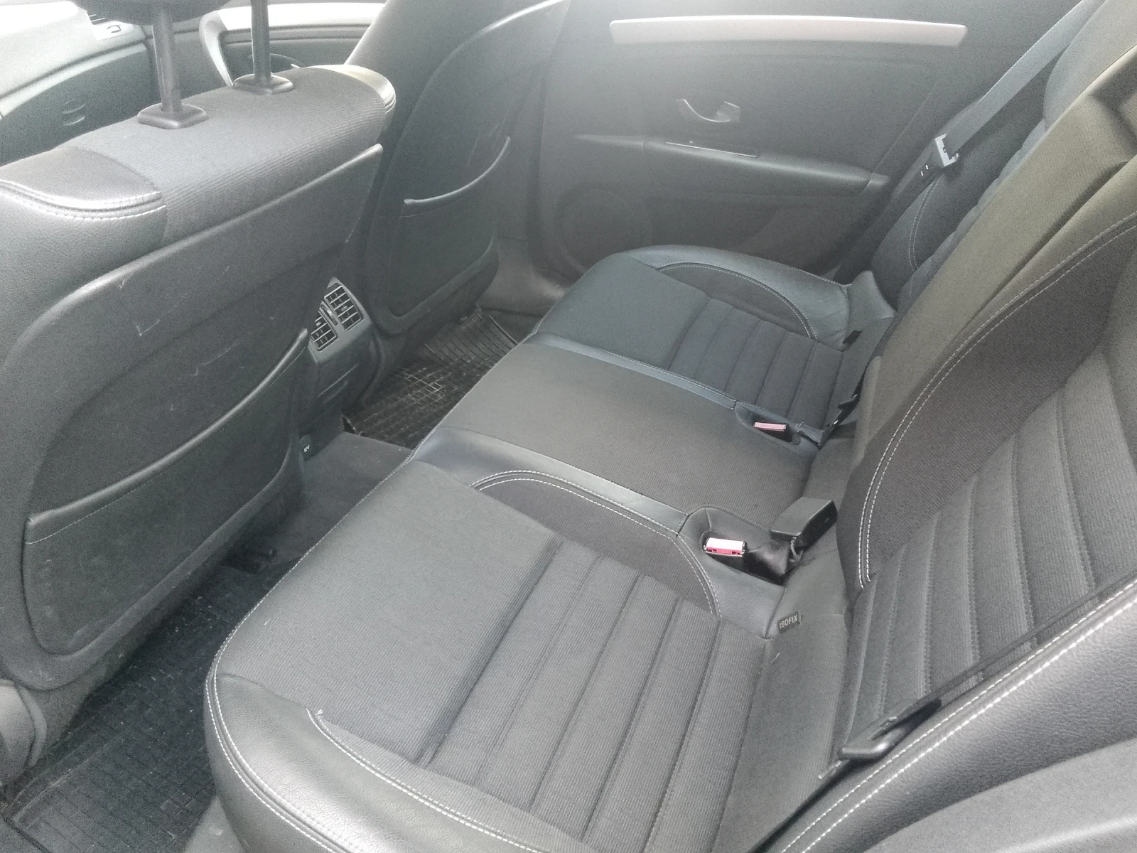 Renault Laguna 3, снимка 7 - Автомобили и джипове - 54480646